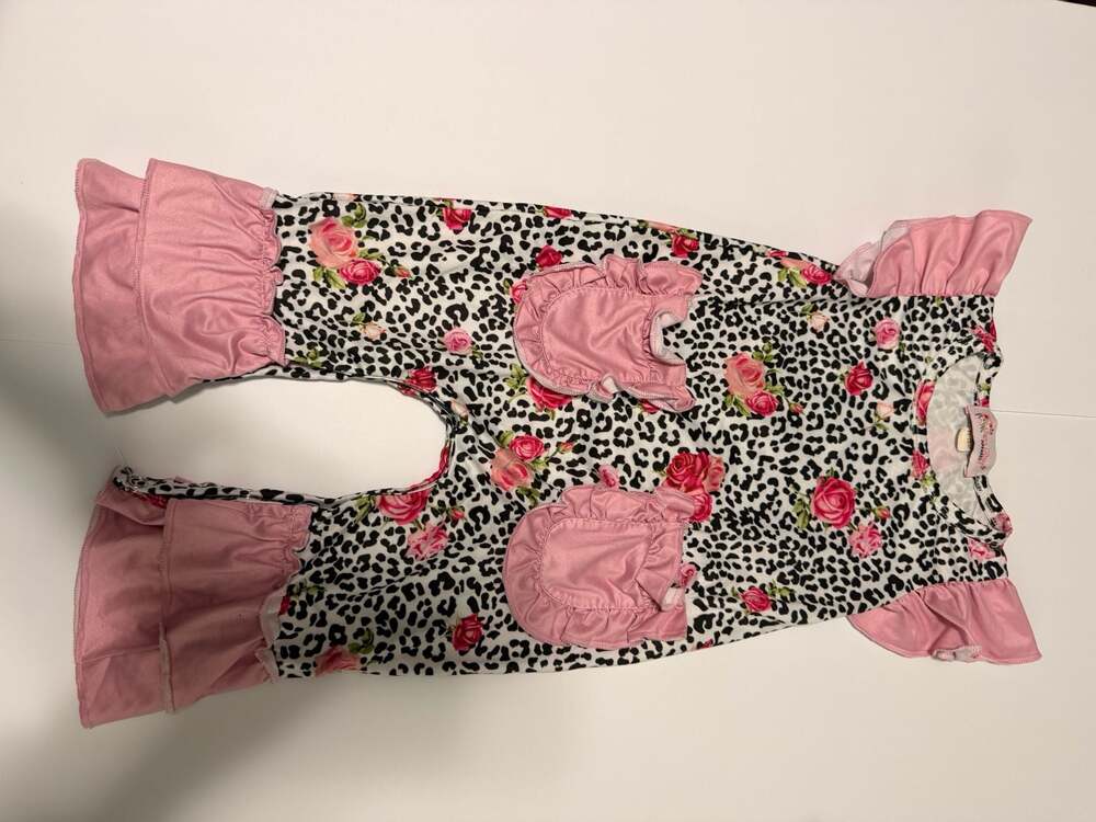 Clover Cottage Apparel Baby Girls Leopard Rose Print Ruffle Romper